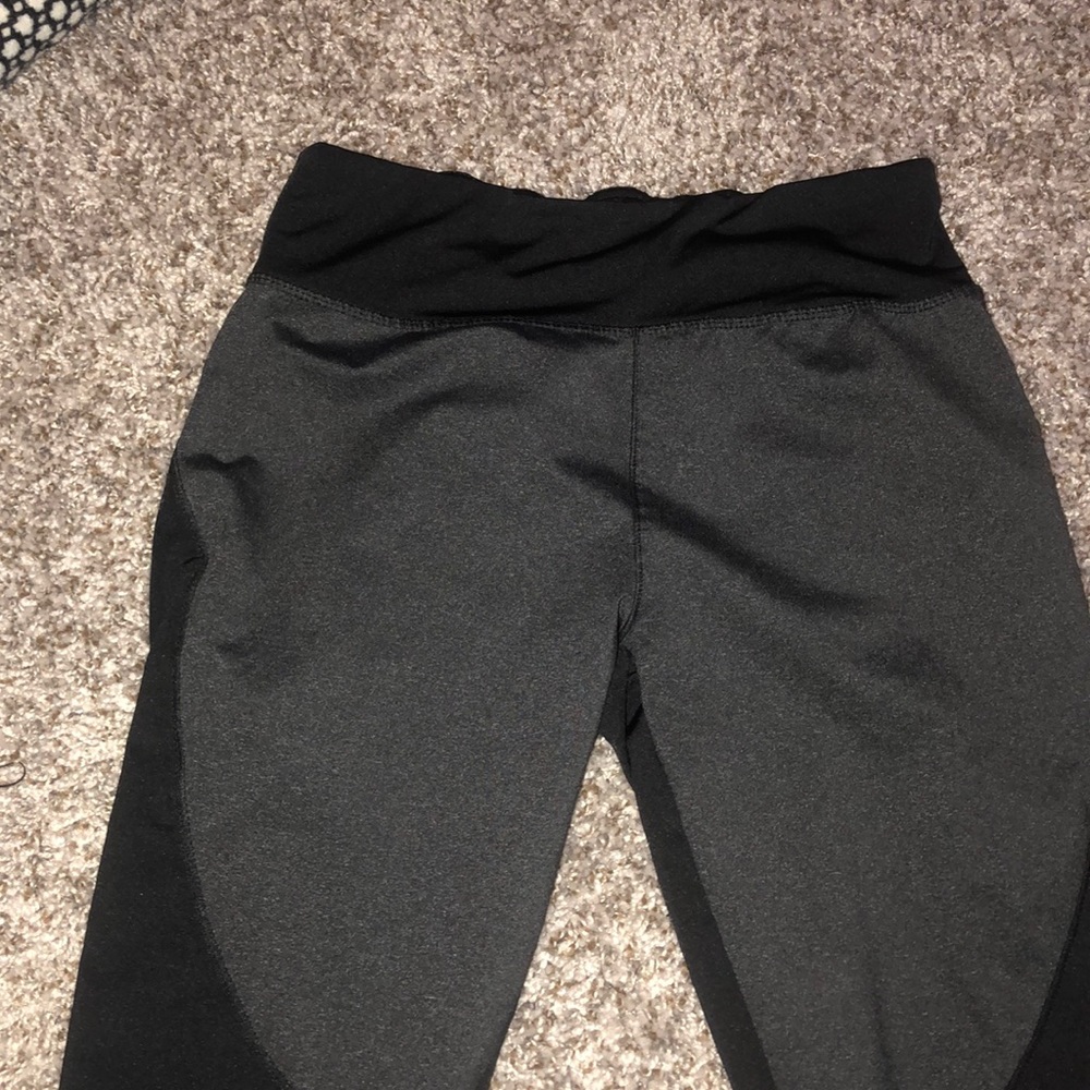 black and grey leggings
